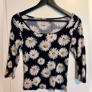 Daisy 3/4 Quarter Sleeve Top
